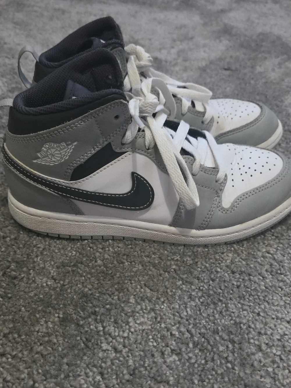 Nike smoke grey